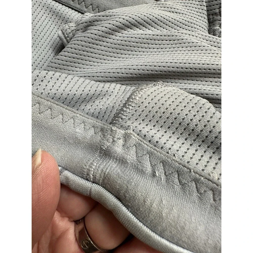 Athleta Sports Bra Women's XL Gray Camo All In Athletic Gym Workout Yoga w/ Pads